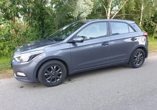 Hyundai i20 cena 34900 przebieg: 88000, rok produkcji 2017 z Szamotuły małe 667